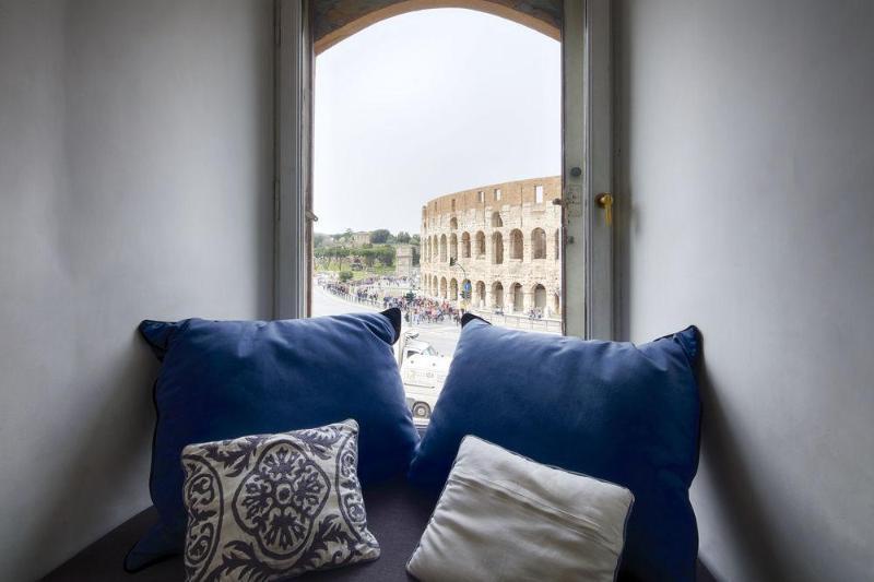Ht N°9 Colosseo Roma Eksteriør bilde